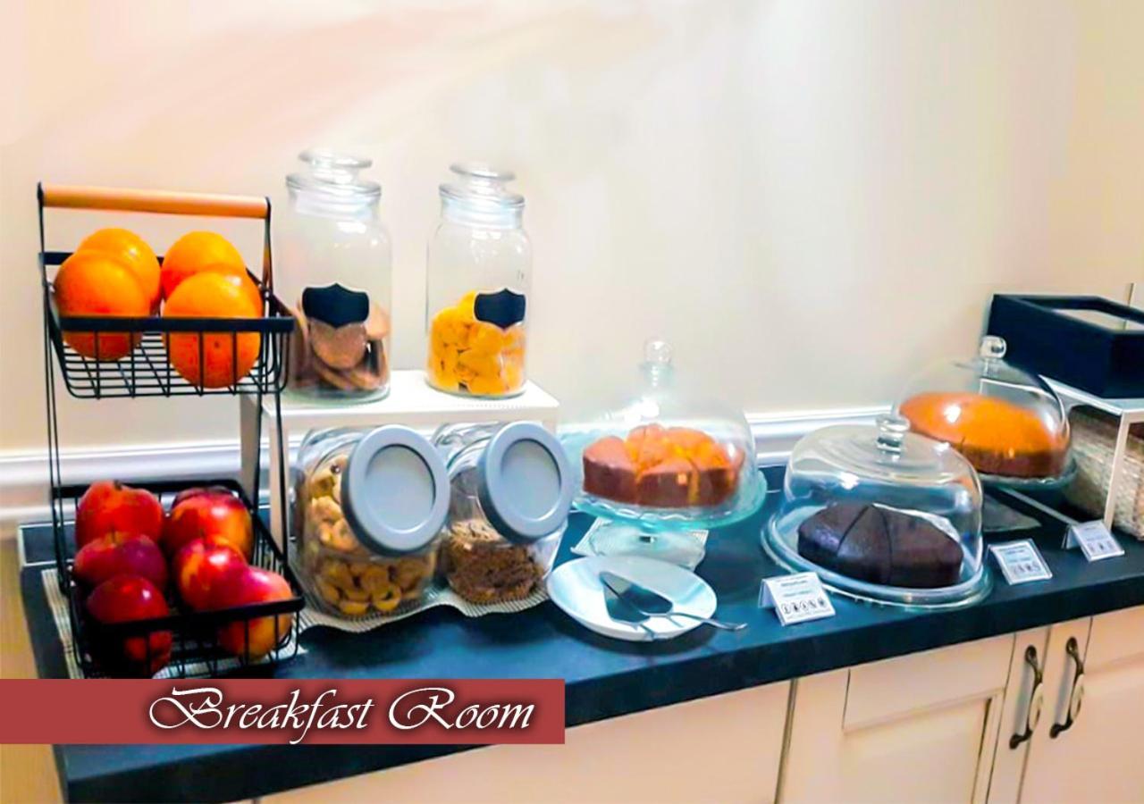 Bed & Breakfast Medea Napels Buitenkant foto