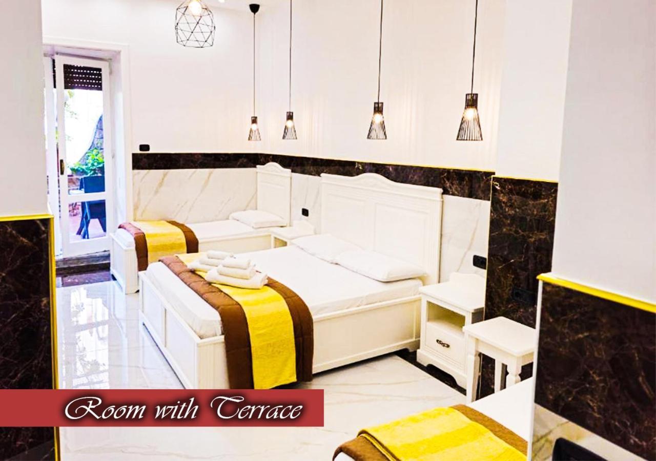 Bed & Breakfast Medea Napels Buitenkant foto